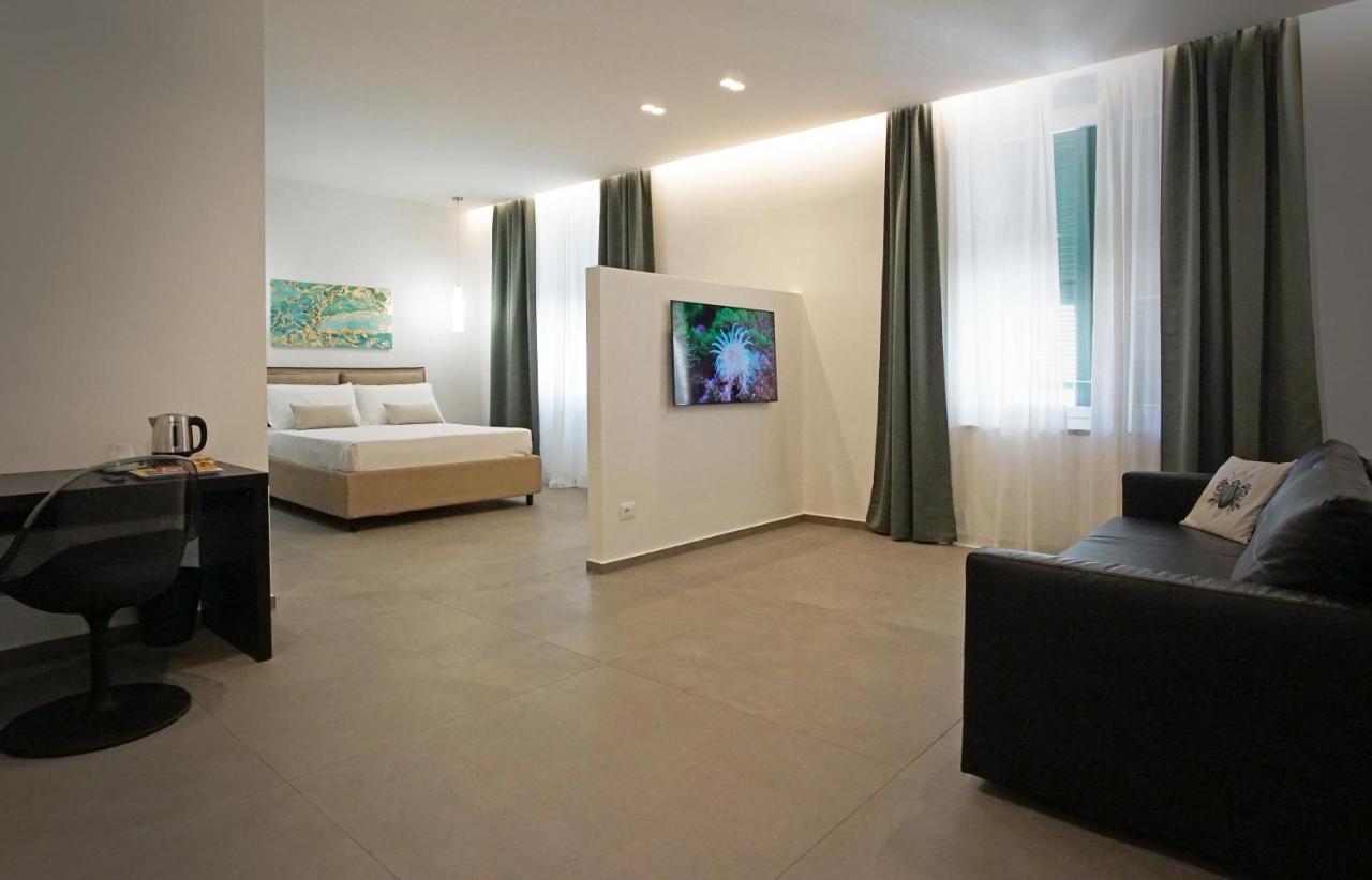 New Moon Rooms La Spezia Exterior foto