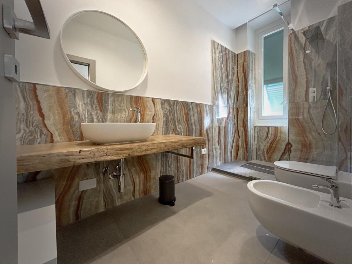 New Moon Rooms La Spezia Exterior foto